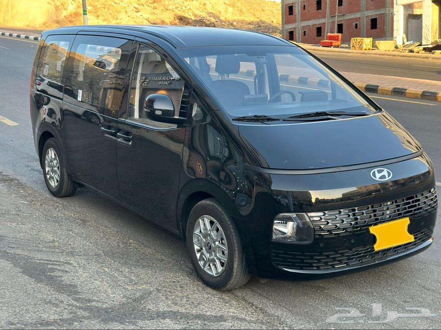 Staria for rent with driver63617878709121113