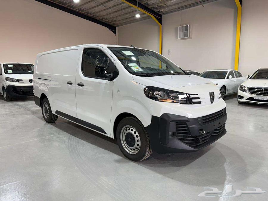 Peugeot Expert Cargo Van Diesel Model 202563617871693313111