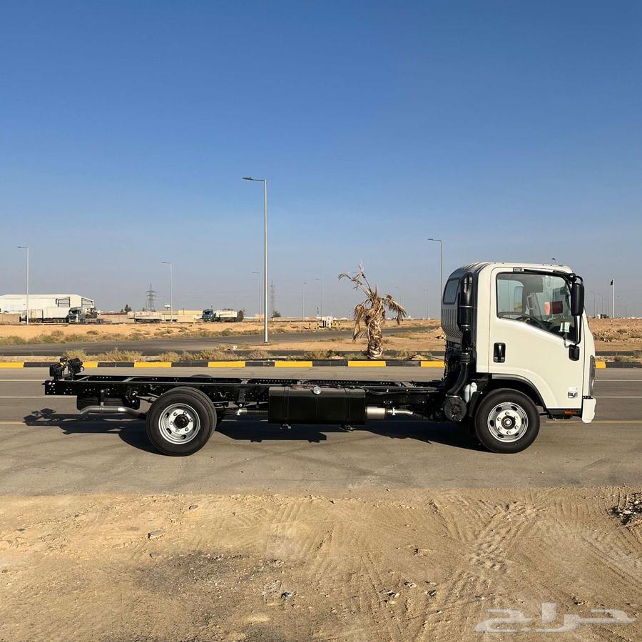 Isuzu Dina 4 Ton Long Chassis 4.95 Meters - Model 202563617862969345111