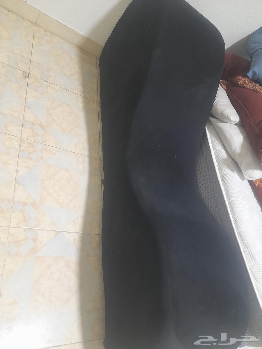 Excellent beds and chaise lounge63618680921346112