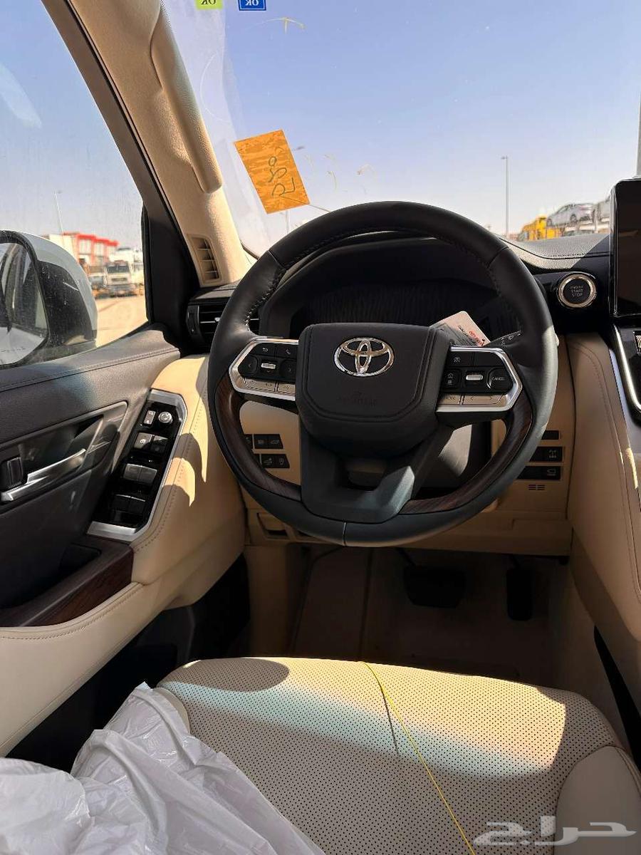 Land Cruiser No. 4 GXR Model 202563619121232129111