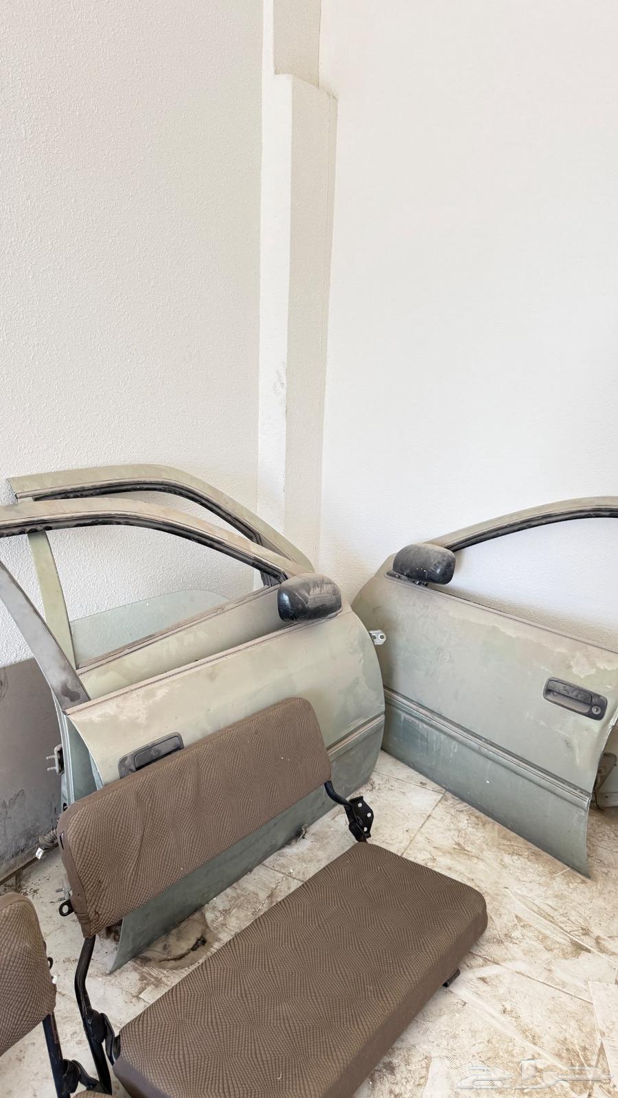 قطع جيب ربع للبيع وابواب كامري63621891847811112