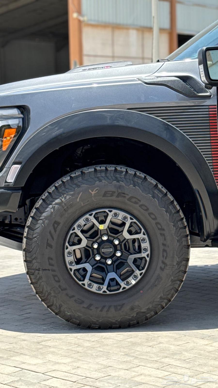 Ford F150 Raptor 2025R63622207351553114