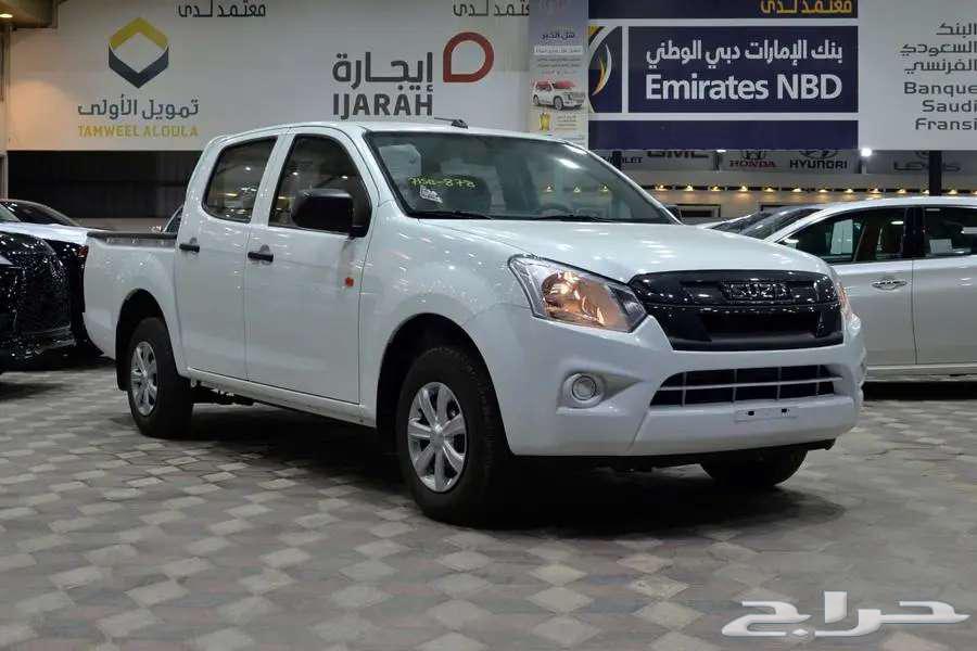 Isuzu GMR 2025 Standard Double and Single Cab Cash and Installment63620396076931111