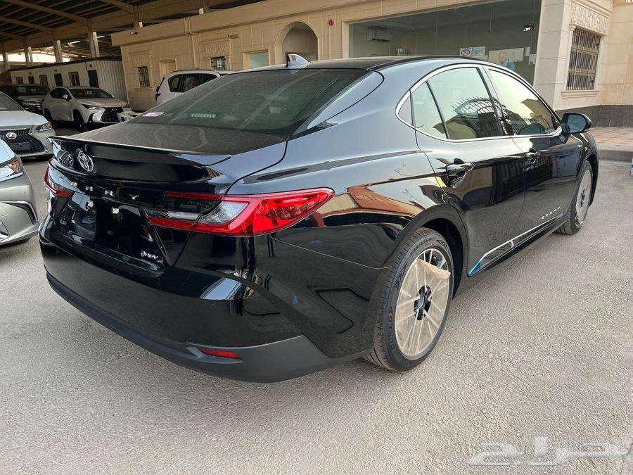 تويوتا كامري LE هايبرد 2025 متاح اقساط و كاش63623940162817113
