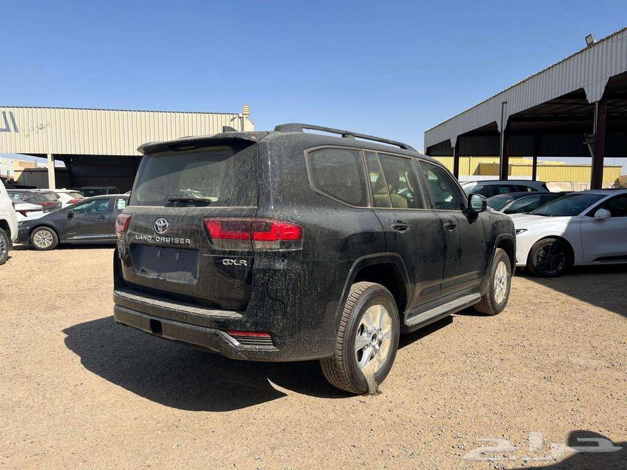 Land Cruiser GXR L2 2025 Cash and Installment63618833163137113