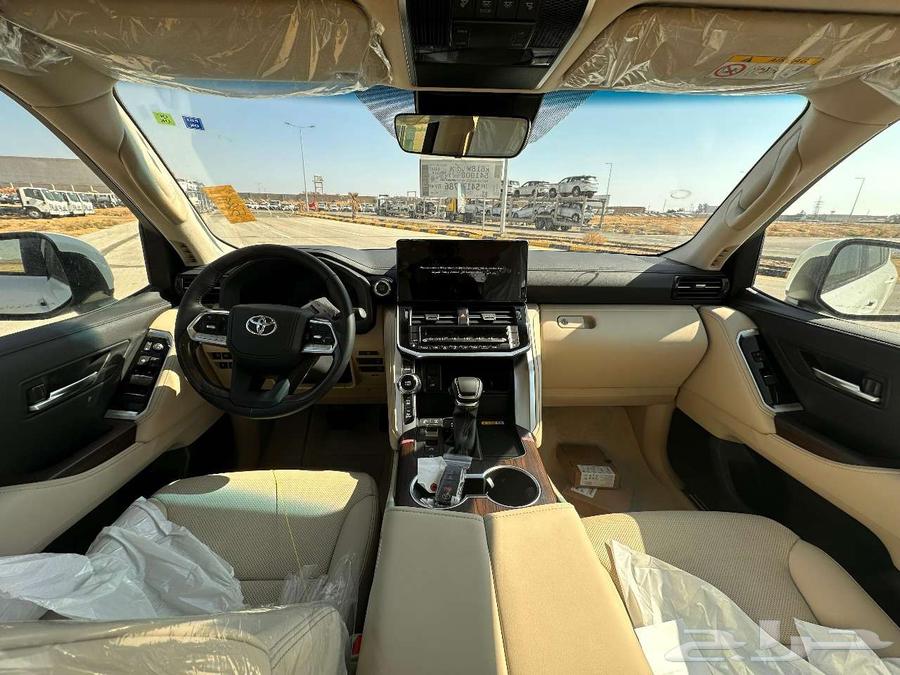 Land Cruiser No. 4 GXR Model 202563619121232129114