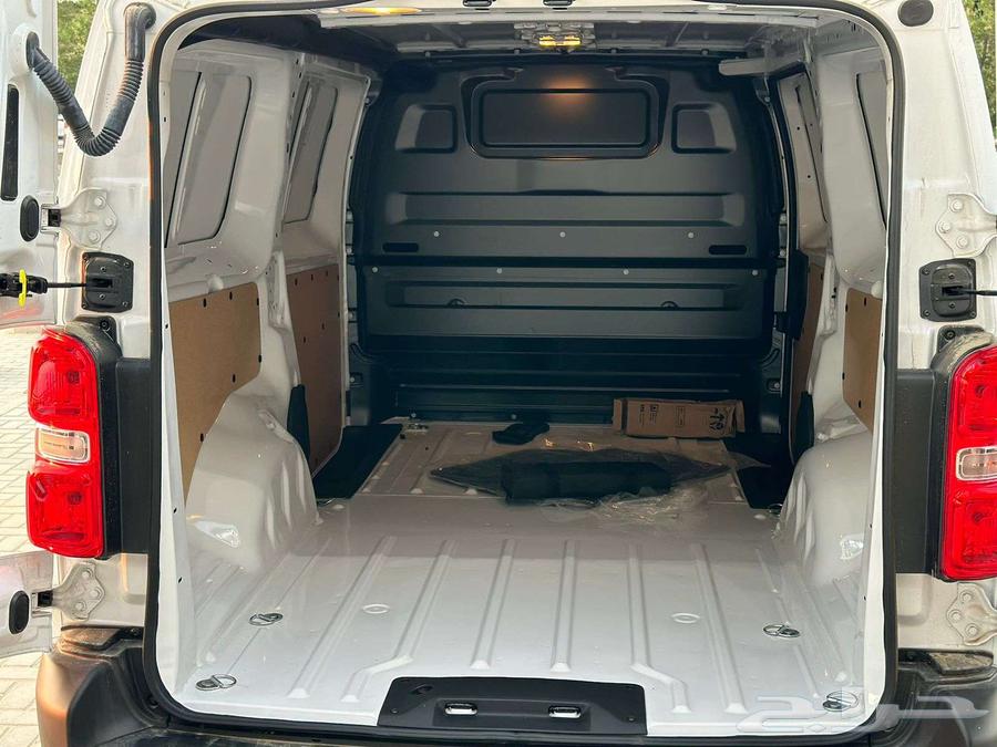Peugeot Expert Cargo Diesel Turbo Automatic 2025 Installments and Cash63619709785730111