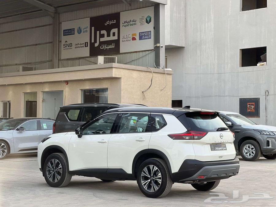 نيسان اكس تريل sv 2025 7 مقاعد دبل بلس سقف اسود كاش واقساط63620069568131113