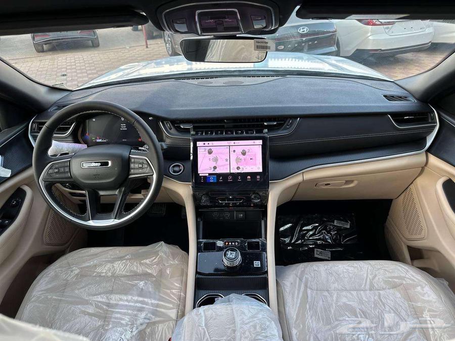 Jeep Grand Cherokee Laredo 2025 Available at Al-Khodair Cars Company63621649465218113