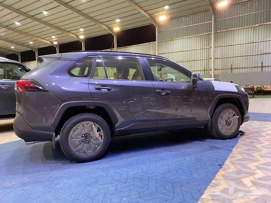 Toyota RAV4 XLE Gasoline 2025 with Sunroof63620649815170112