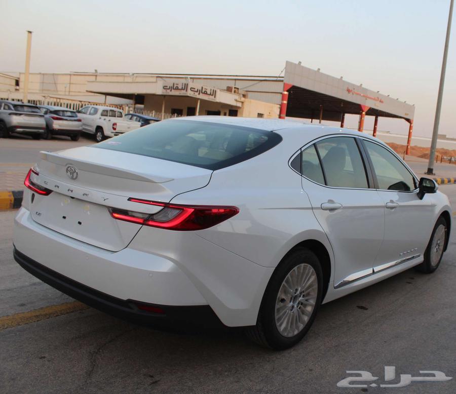 Toyota Camry LE Gasoline 202563619519450497114