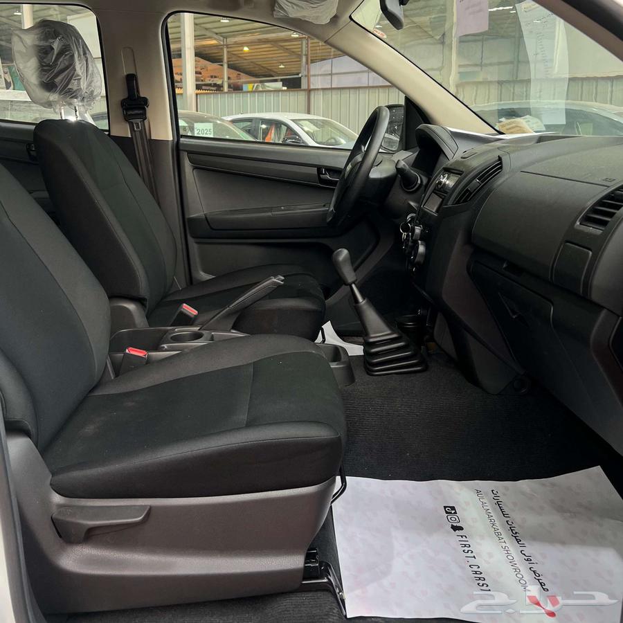 Isuzu D-Max GMR Standard Model 202463624349474433114
