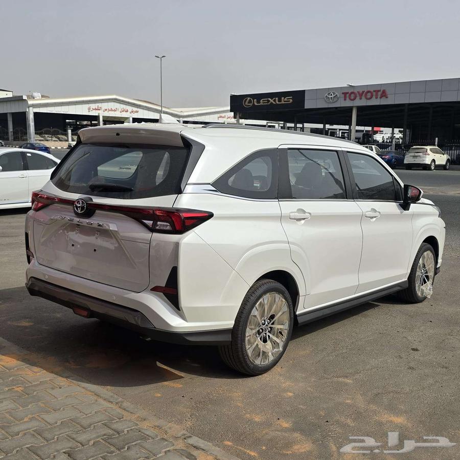 Lowest price Toyota Veloz GLX 2025 model63620895117442113