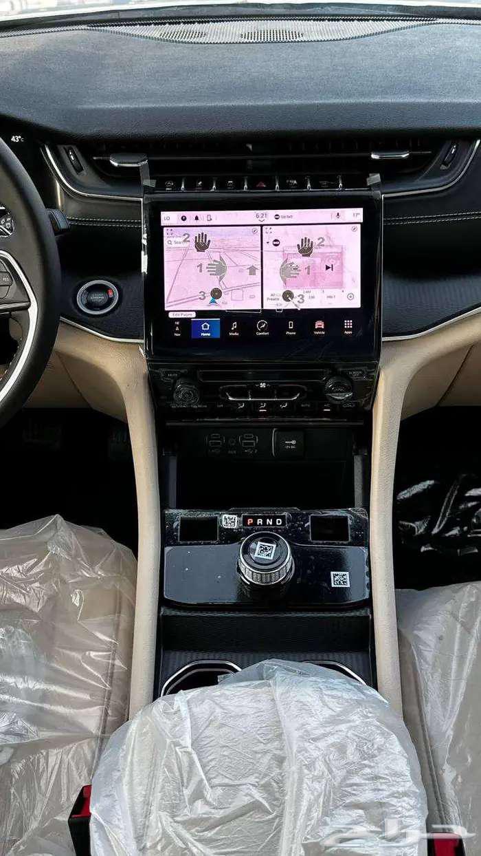 Grand Cherokee 2025 Laredo Standard63654660041218114