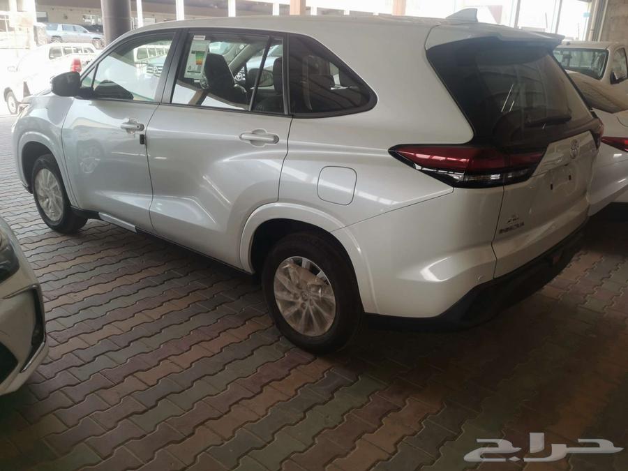 Toyota Innova Petrol White Saudi 202563654665480835112