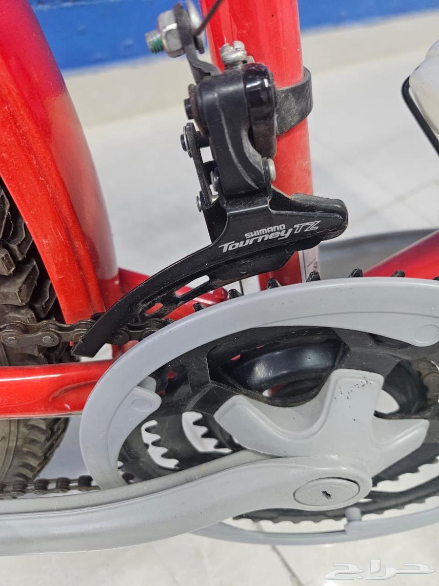 Two bicycles wheel63624444013443114