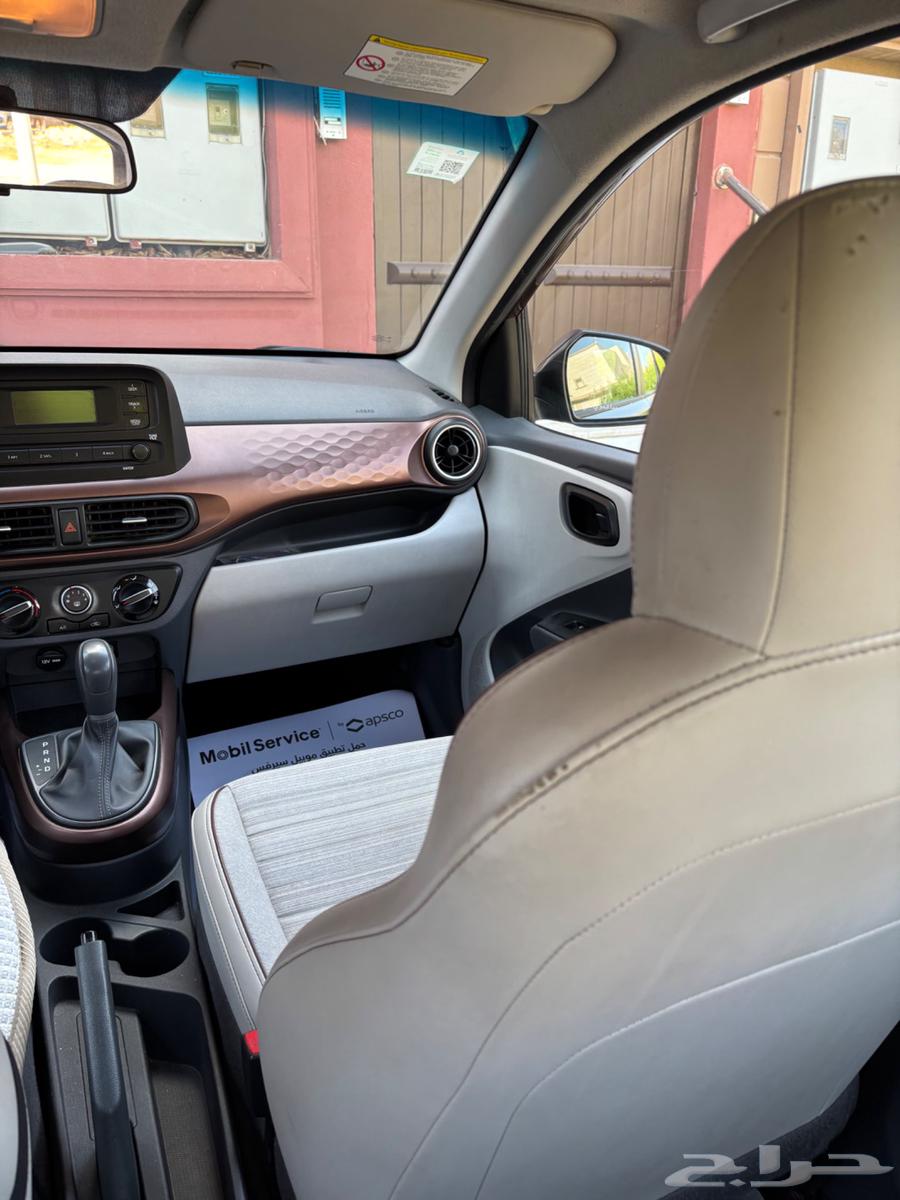 Hyundai Grand i1063654921541634110