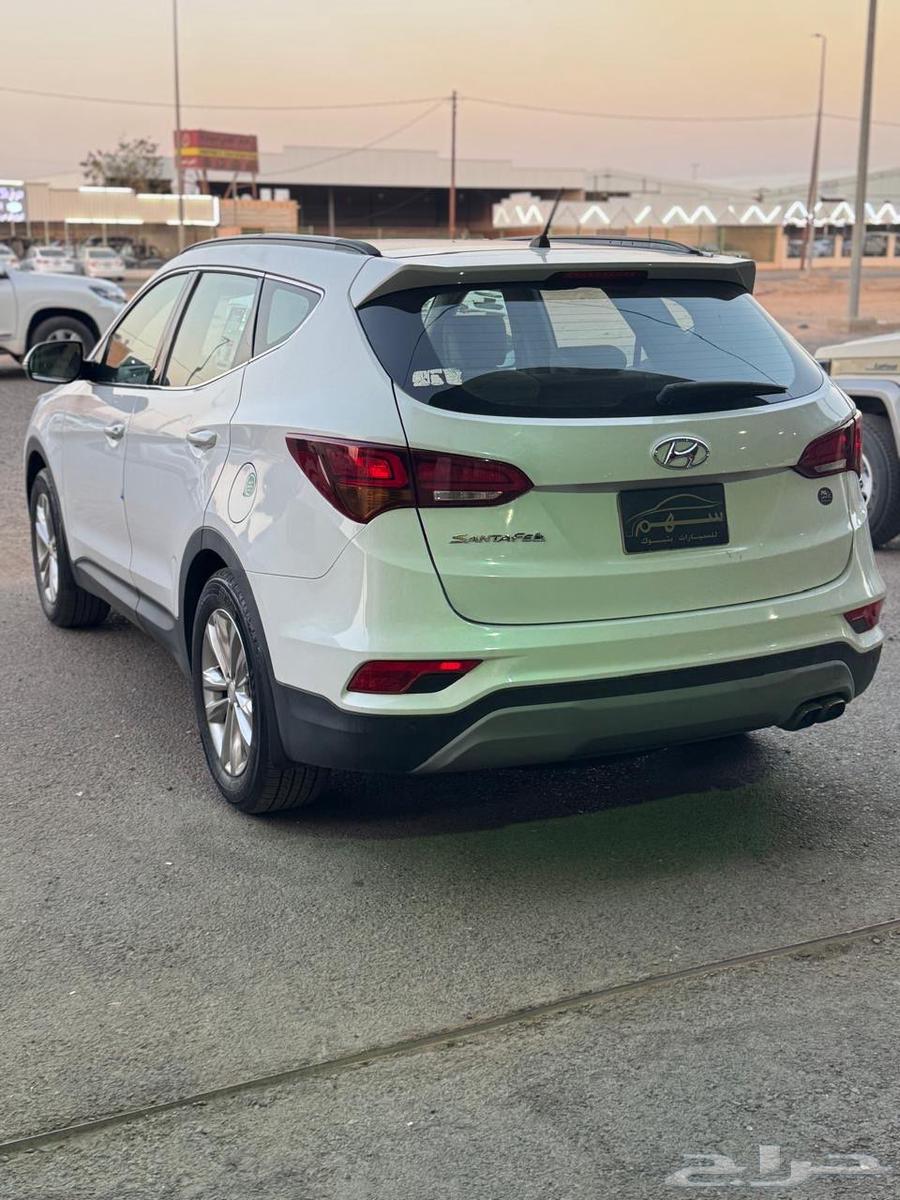 Hyundai Santa Fe (2018)63654925742081113