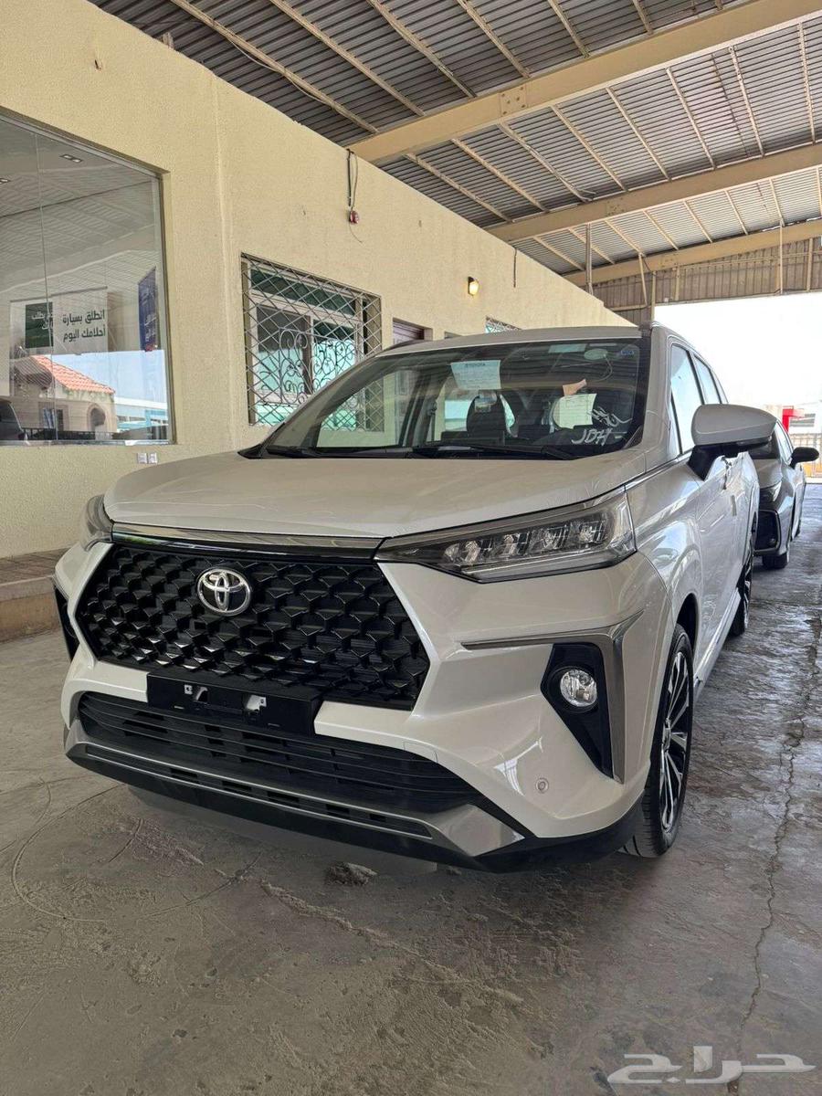 تويوتا فيلوز GLX موديل 202563654927573635111