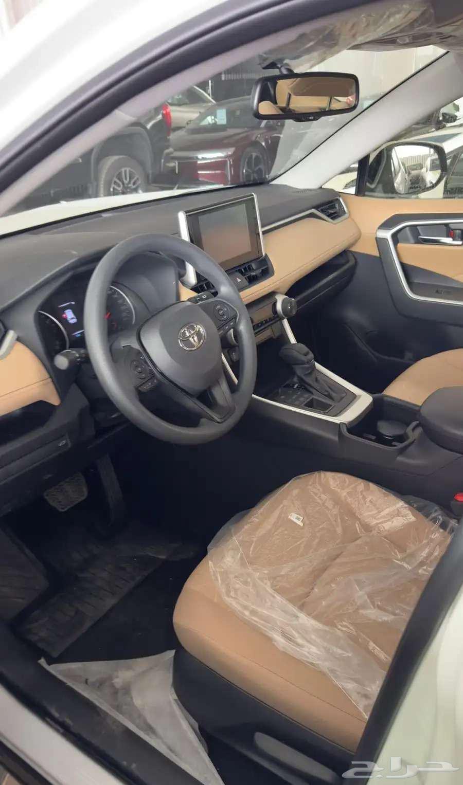 تويوتا راف فور XLE شنطة كهرب بنزين خليجي 202563654927519105112