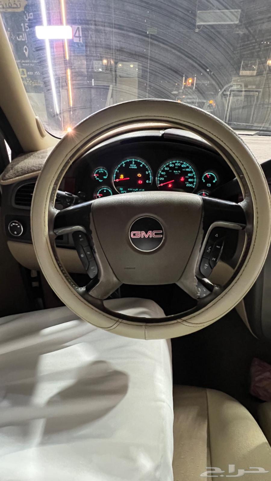 GMC Yukon 201263655063642369112
