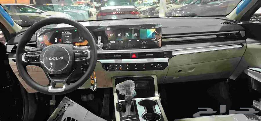 Kia K5 202563654917994242112