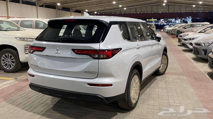 Special Offer Mitsubishi Outlander Half Full Model 202563654928929153113