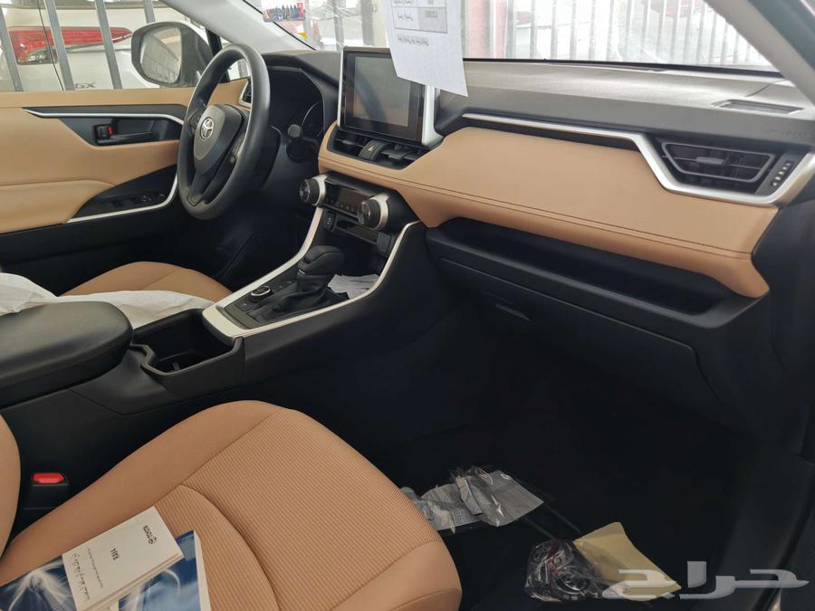 RAV4 STANDER DUAL HYBRID 2025 2.5 Machine Saudi63654910507394113