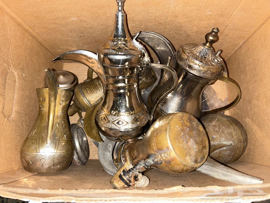 Traditional Copper Coffee Pots and Other Tools63624133406978112