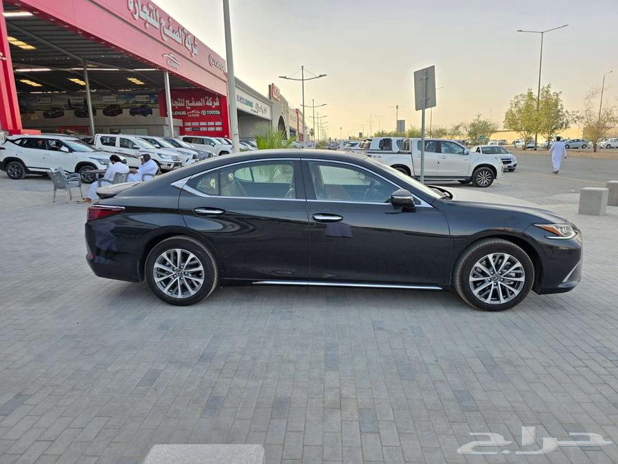 Lexus ES350 Premium CA Model 202563654913390083114