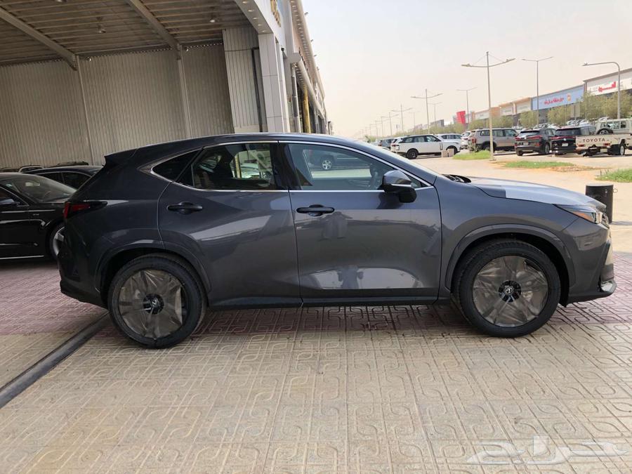لكزس NX 350 AA 2025 رمادي داخلي جملي -رمادي داخلي احمر63654915927555114