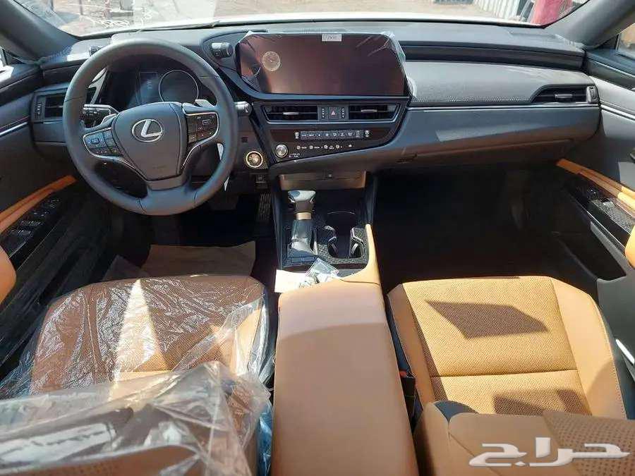 Lexus ES 250 AA Abdul Latif Jameel 202563654917545602112