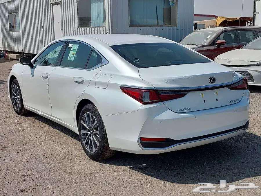 Lexus ES 250 AA Abdul Latif Jameel 202563654917545602111