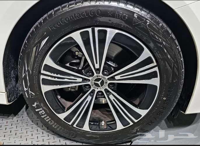 Mercedes E200 202563655074468610113