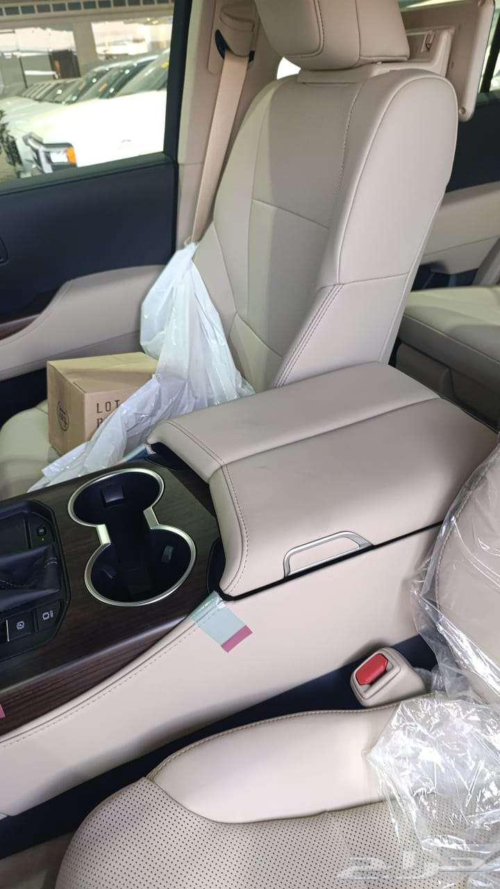 صالون لاندكروزر GXR L463655163627138113