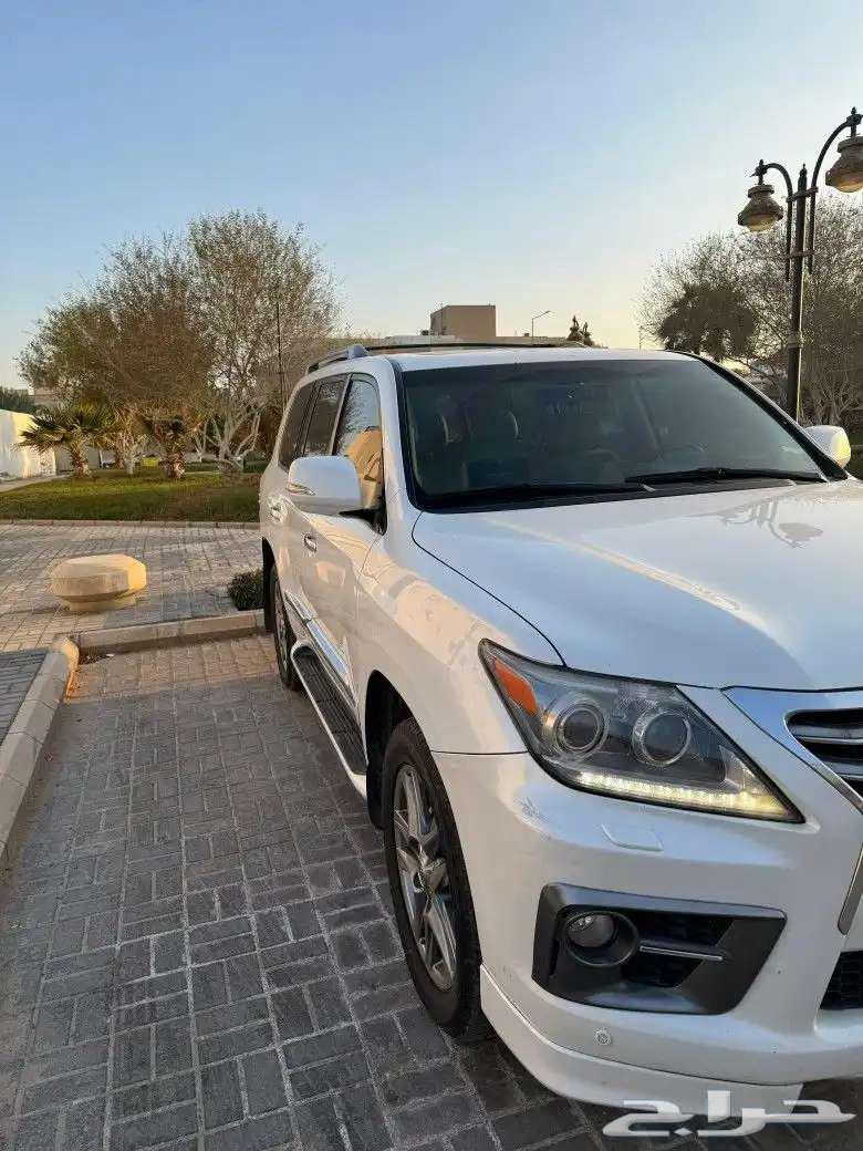 جيب لكزس LX570 موديل 2012 استخدام شخصي63667505293698112