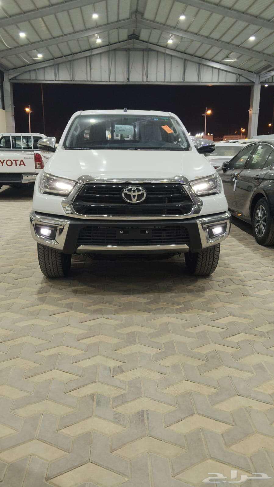 هايلوكس سوبر 2.7 -بنزين -فل كامل 202563656850500355112