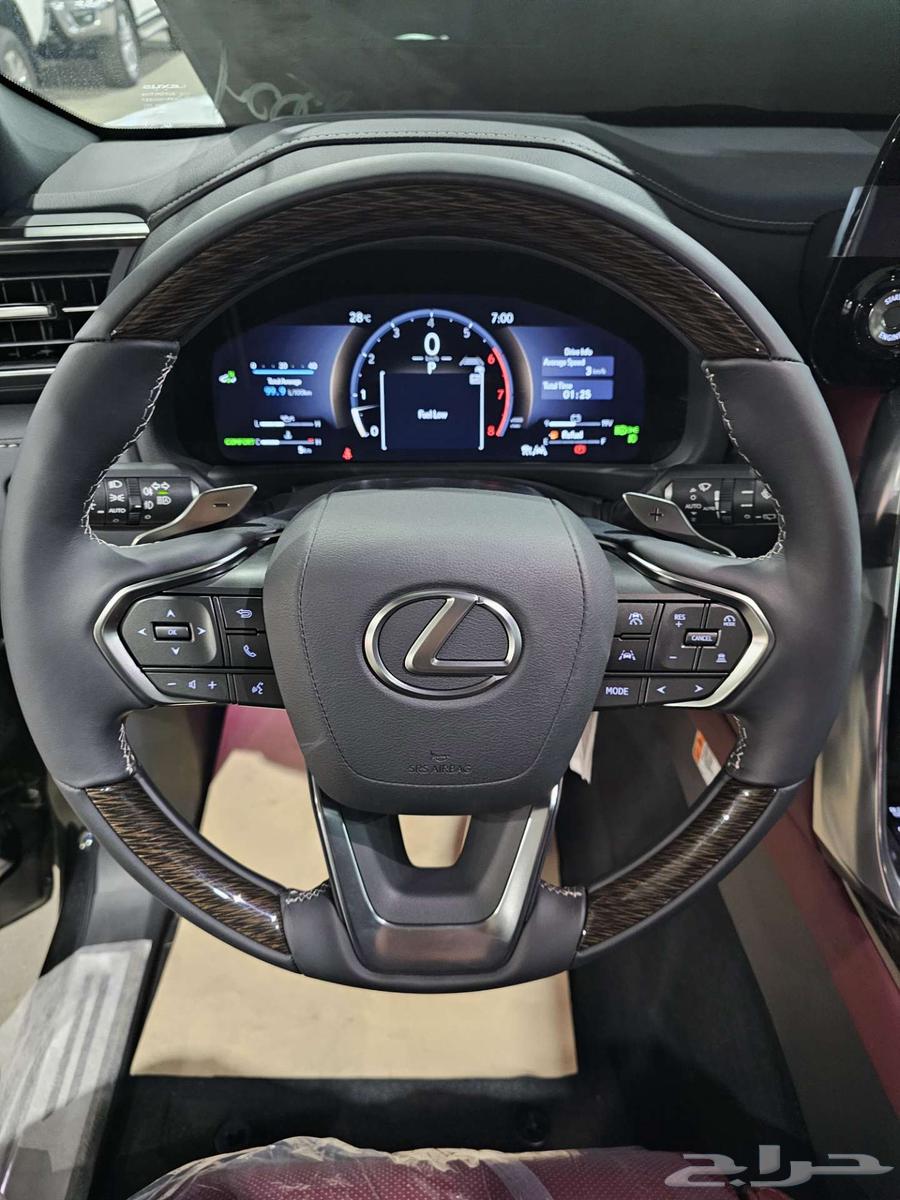 Lexus LX600 BB Gasoline 2025 at the Lowest Prices63655169782657111