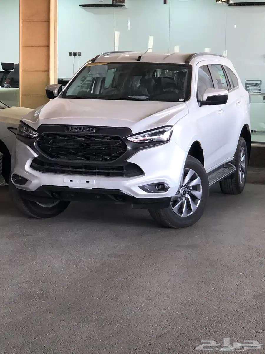 Isuzu MUX Full Option Double Diesel Saudi 2024 on Installment 1850 at Al-Hasan63655171161219110