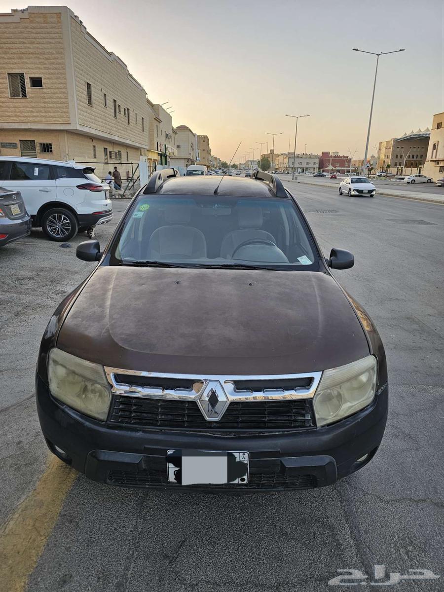رينو داستر 2015 بحاله ممتازة 165 الف كلم فقط63655160931586112