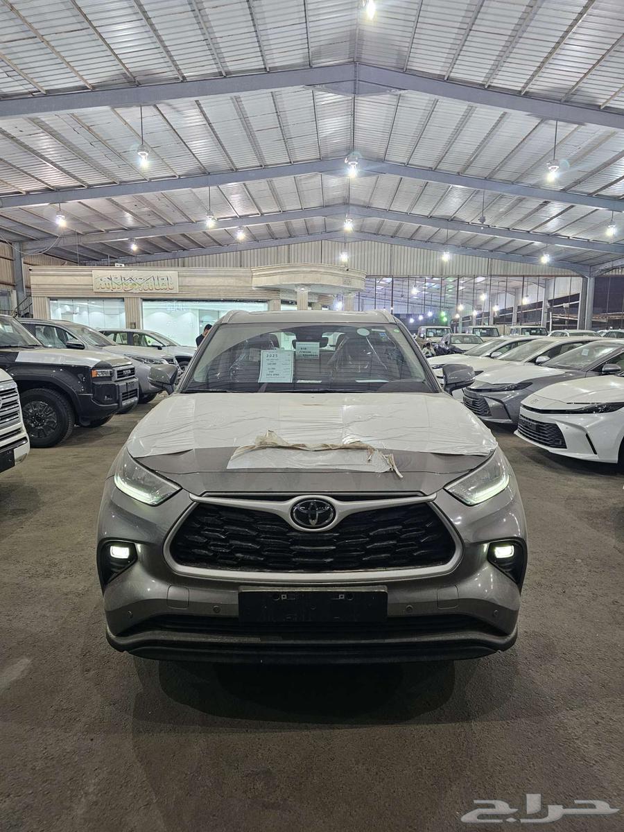 Toyota Highlander GLE Half Full 2025 Model63667507633027110