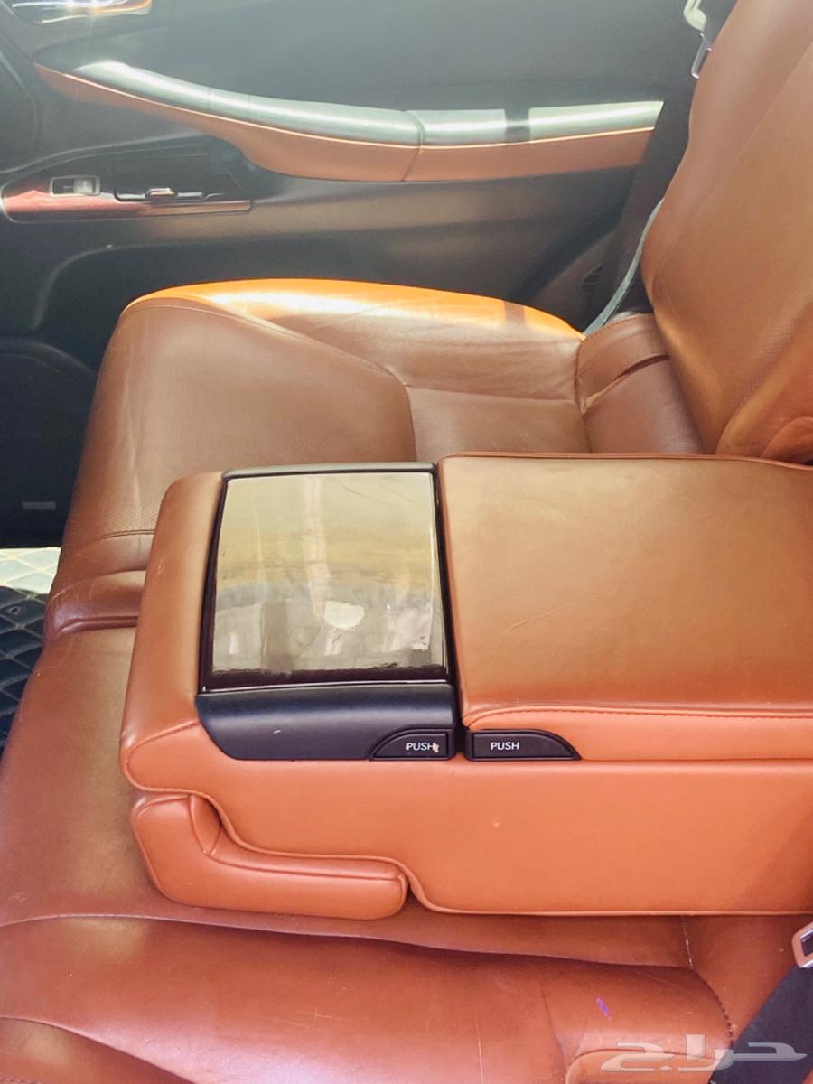 White Lexus SUV 2015, latest model63655164989954111