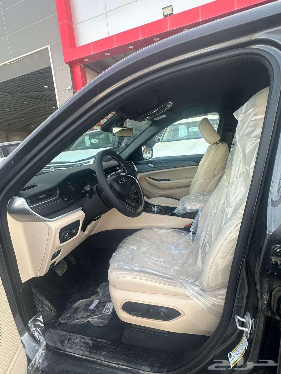 Jeep Grand Cherokee 2025 Laredo available 50 5063655166820737113
