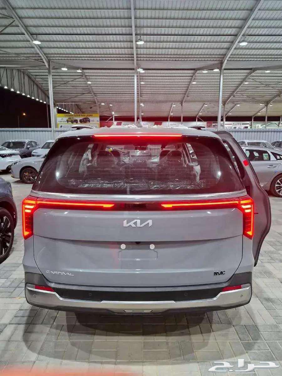 Kia Carnival Half Full Model 2025 Cash and Financing Lowest Prices63655173662721114