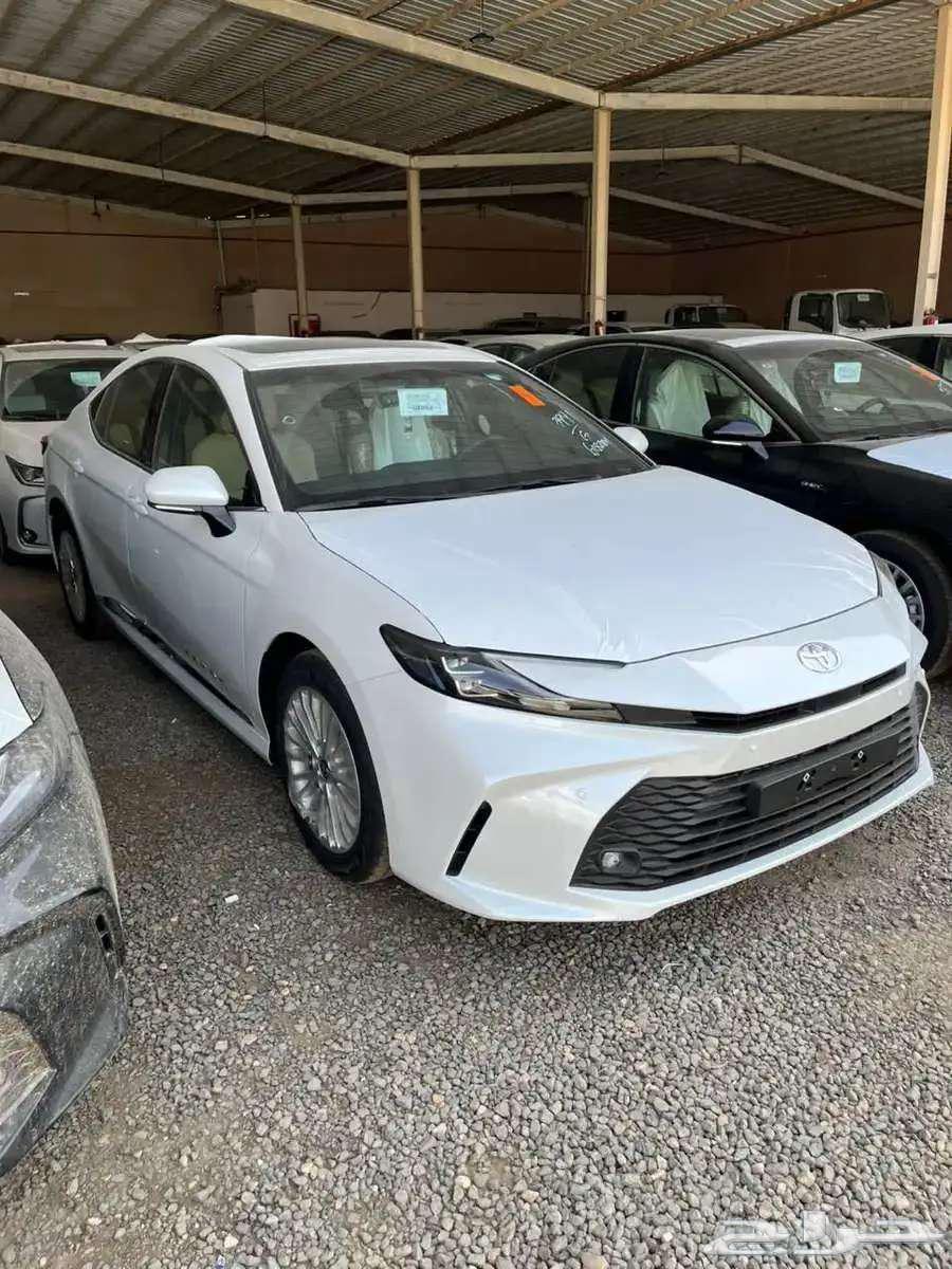 تويوتا كامري LE بنزين 202563655178799619112