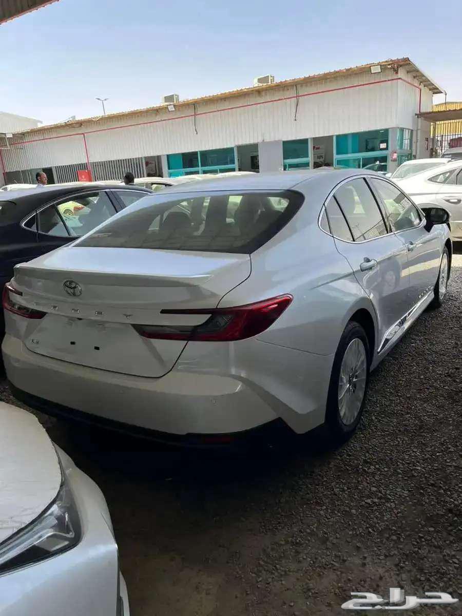 تويوتا كامري LE بنزين 202563655178799619113