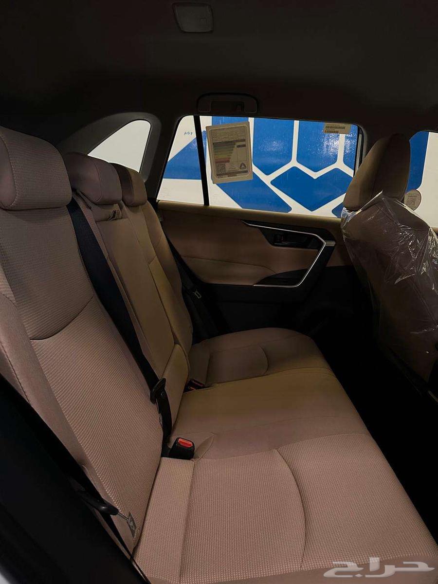 تويوتا RAV4 LE 4X2 202563655179525377114