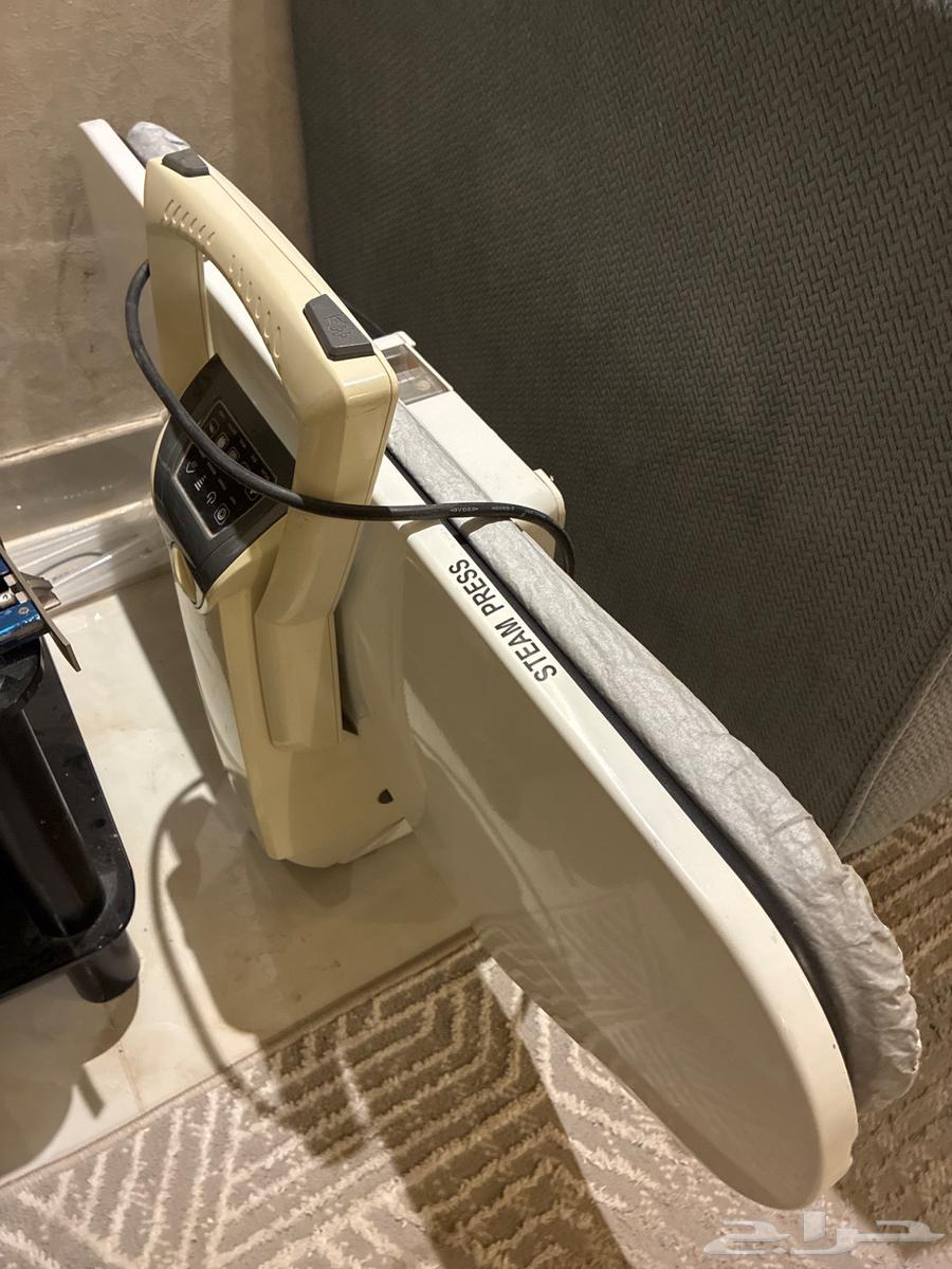 Steam iron used for a month63655094379138111