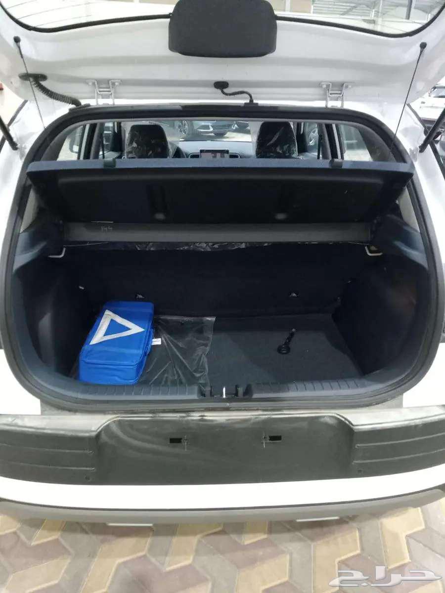 Hyundai Venue Comfort 2025 for 59,450 SAR including tax, installments available63657475937921113